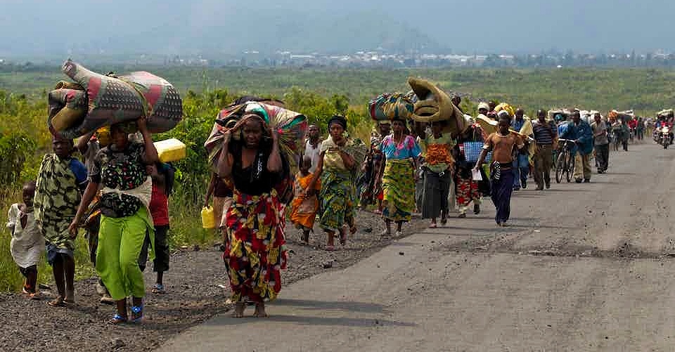 refugees crossing into Burundi